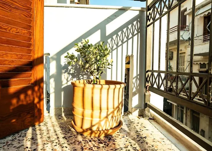 Olvia A Breath Away From Old Town Center Апартаменти