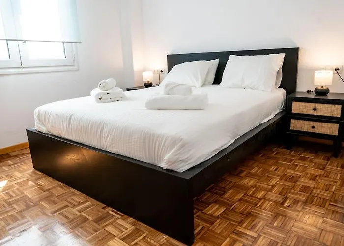 Olvia A Breath Away From Old Town Center Апартаменти