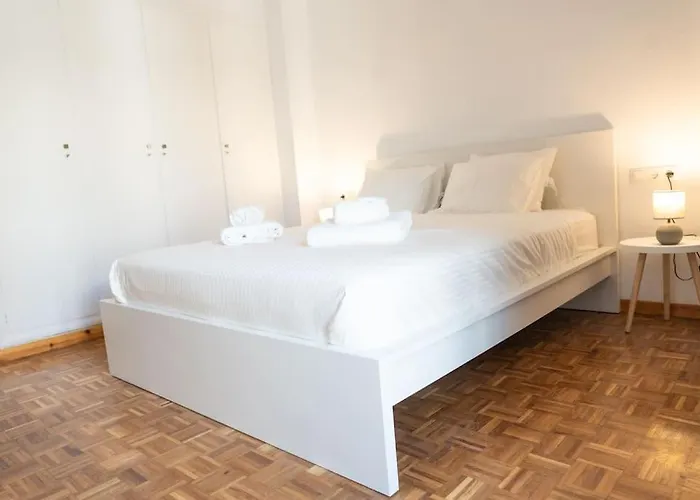 Olvia A Breath Away From Old Town Center Апартаменти *