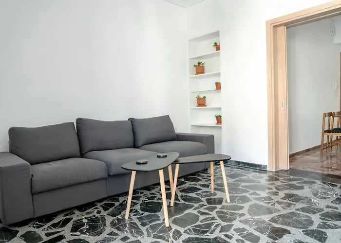 Апартаменти Olvia A Breath Away From Old Town Center *