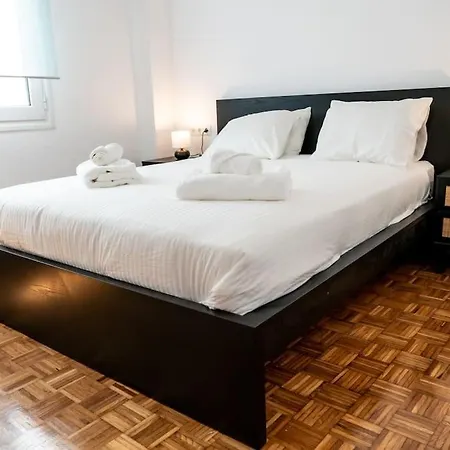 Olvia A Breath Away From Old Town Center Apartament