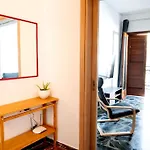 Olvia A Breath Away From Old Town Center Apartment