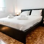 Olvia A Breath Away From Old Town Center Apartment