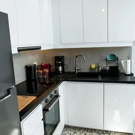 Olvia A Breath Away From Old Town Center *